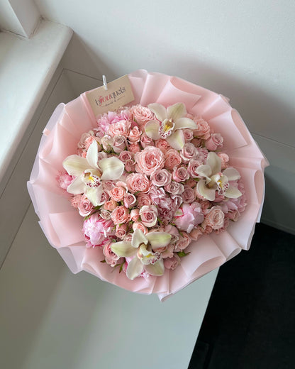 Premium custom bouquet